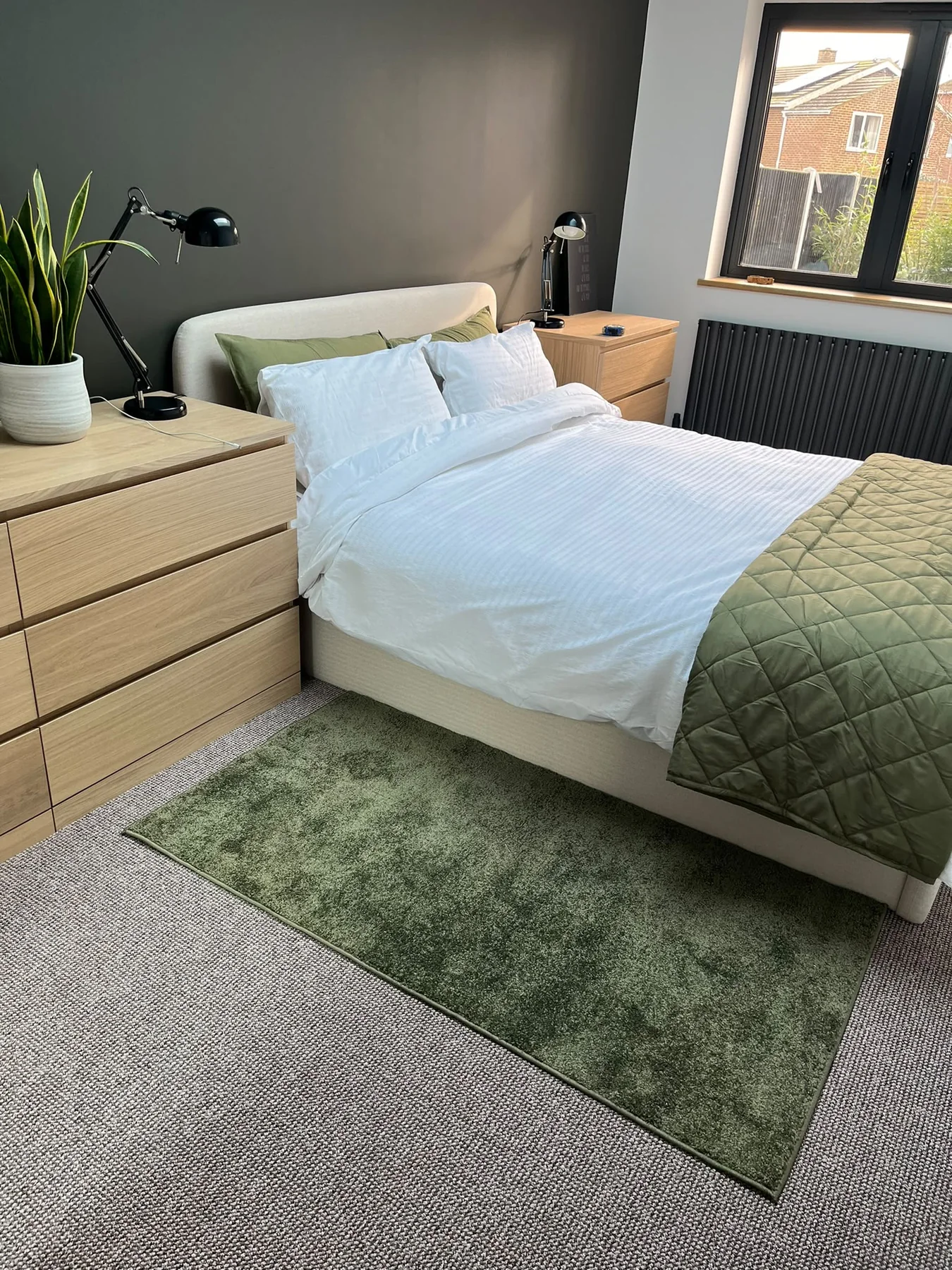 Calm bedroom finish